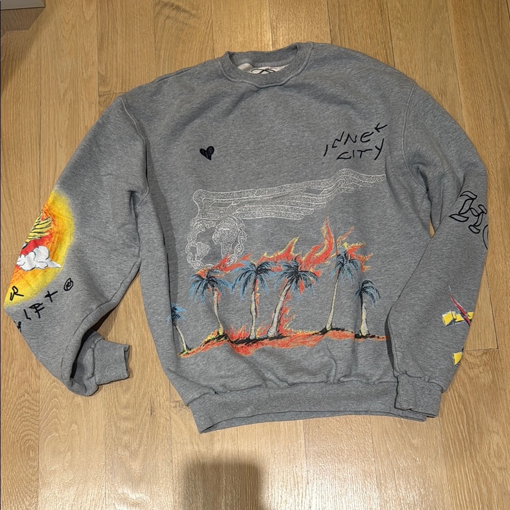 Gray Crewneck Sweatshirt with Tropical Design